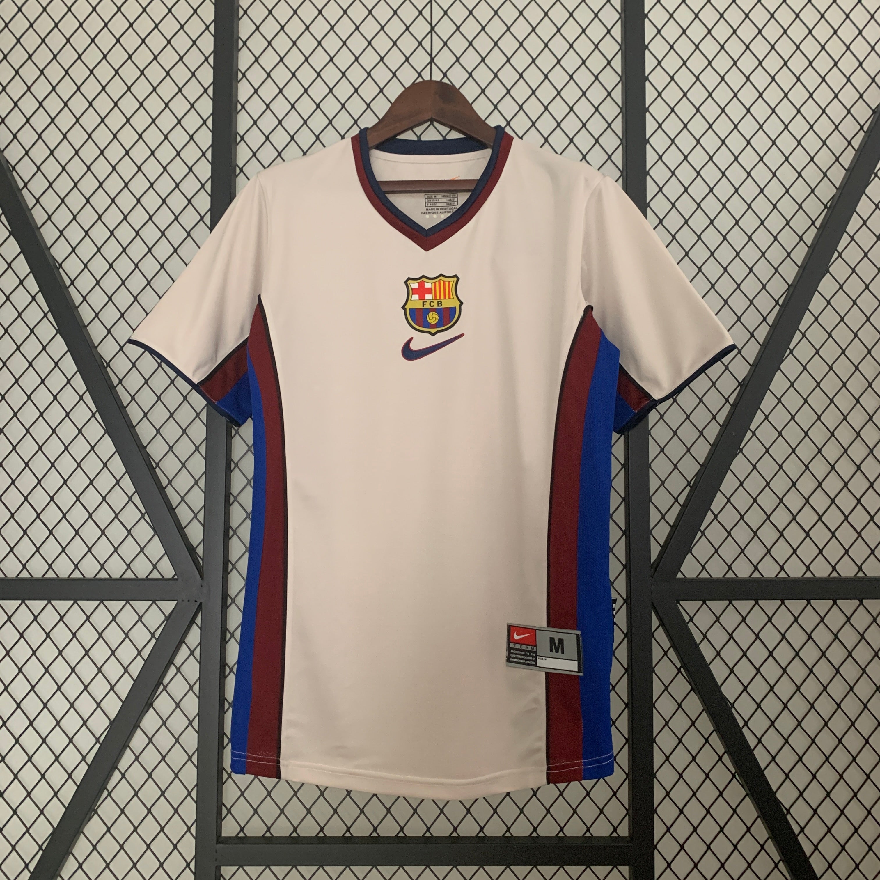 BARCELONA 1998 - 1999 AWAY JERSEY – retrokitshop.com