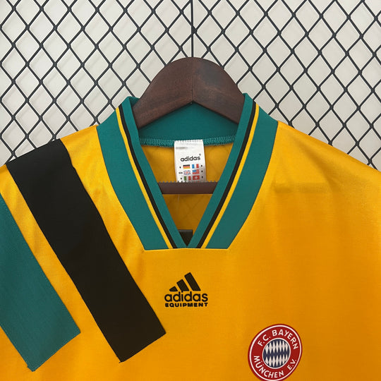 BAYERN MÜNCHEN 1994 - 1995 AWAY JERSEY