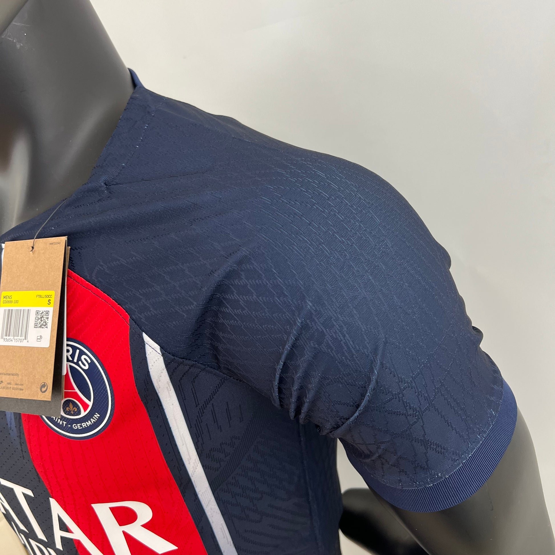 Paris Saint-Germain and Nike launch the new 2023-2024 home jersey!