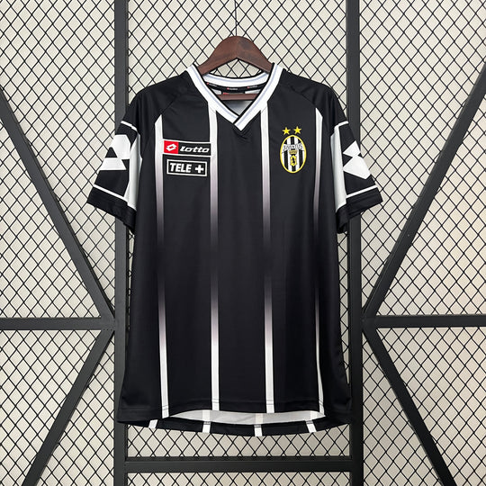 JUVENTUS 1998–1999 THIRD JERSEY