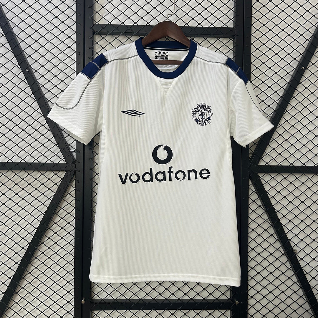 MANCHESTER UNITED 2000-2001 AWAY JERSEY