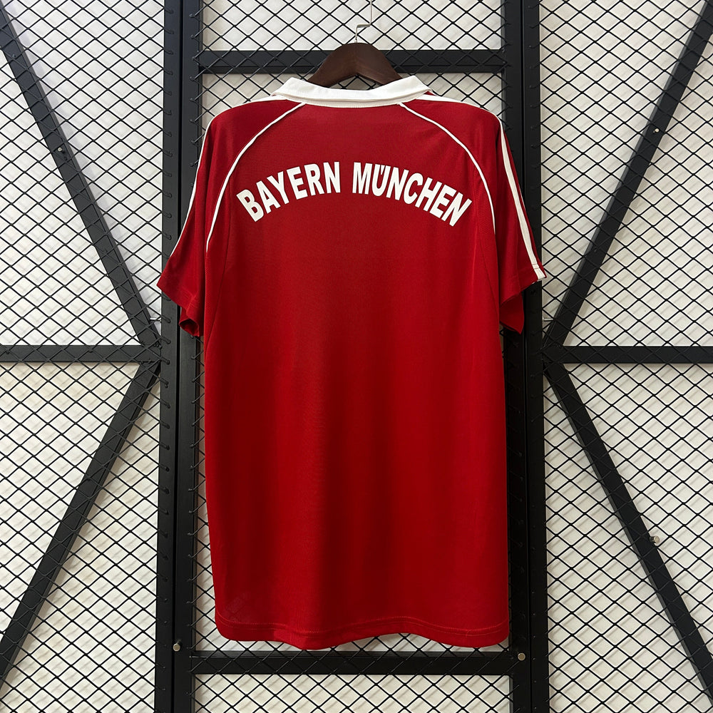 BAYERN MÜNCHEN 2005–2006 HOME JERSEY