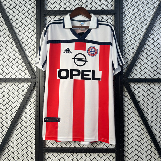 BAYERN MUNICH 2000 - 2001 AWAY JERSEY