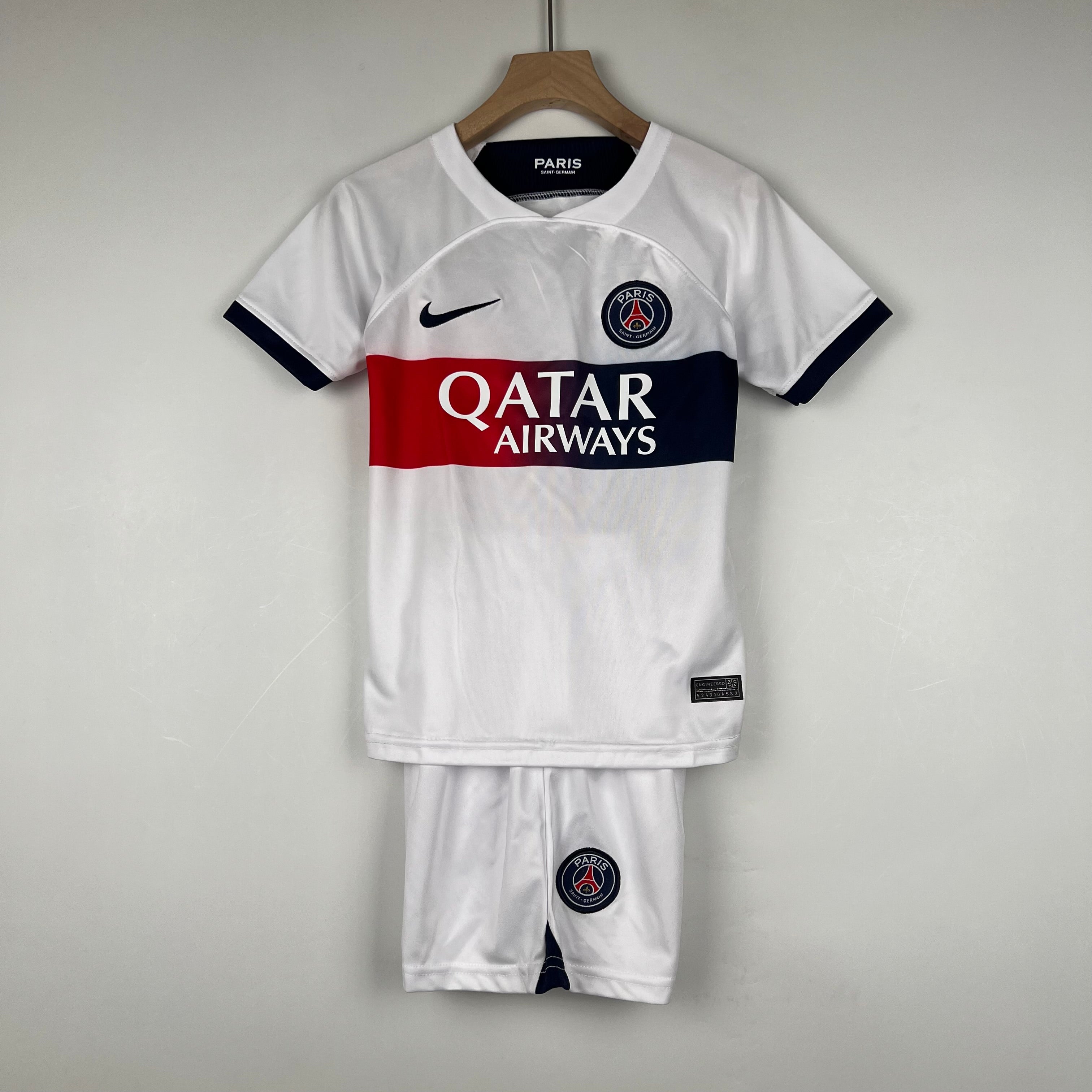 Psg discount uniforme blanco