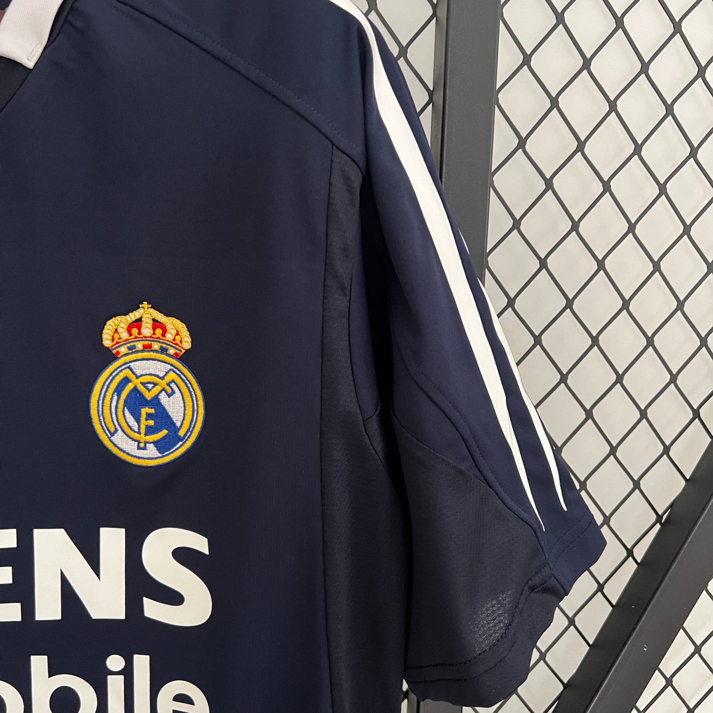 REAL MADRID 2004 - 2005 AWAY JERSEY