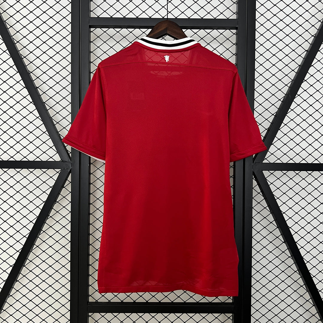 MANCHESTER UNITED 2011-2012 HOME JERSEY