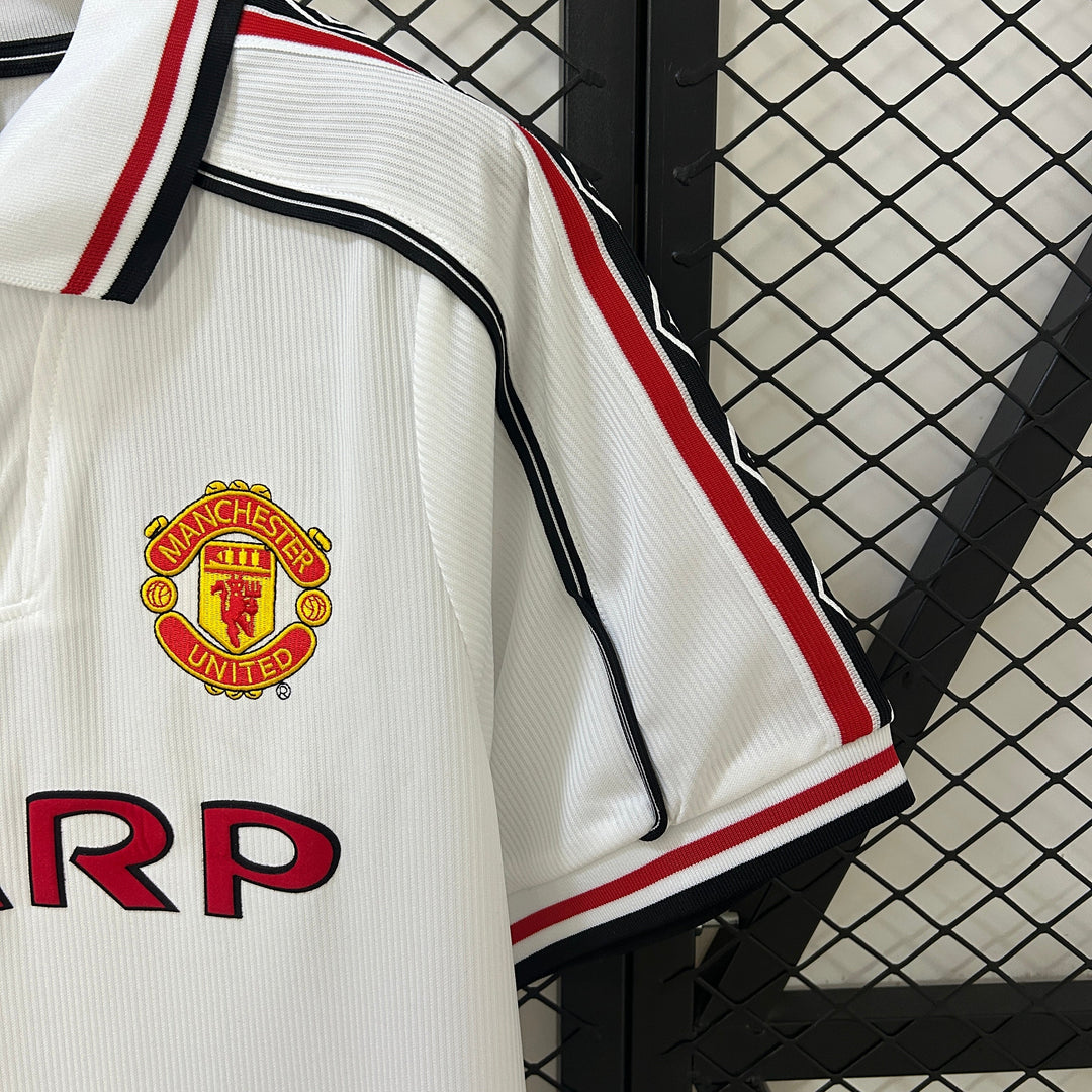 MANCHESTER UNITED 1998 - 1999 COMMEMORATIVE EDITION