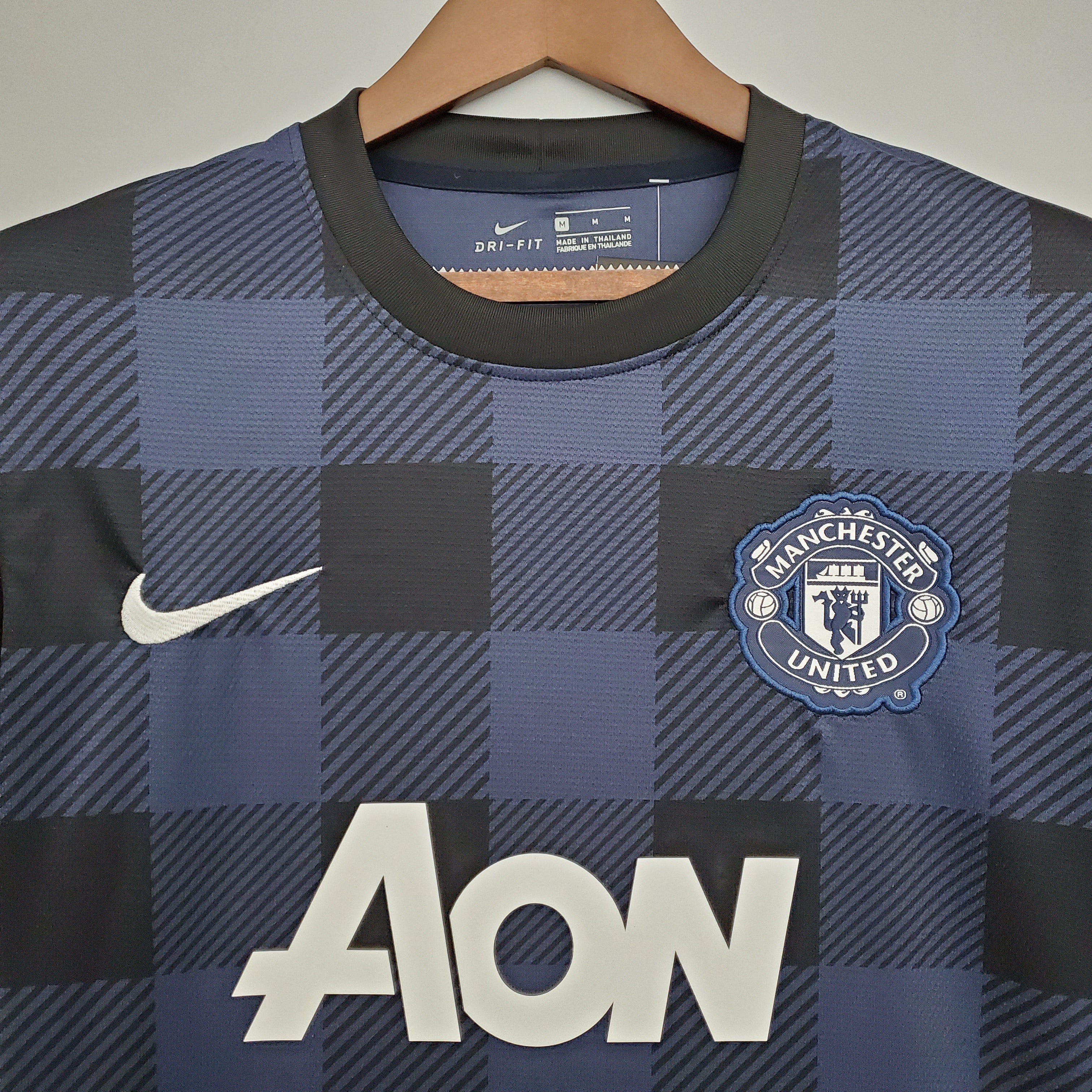 MANCHESTER UNITED 2013 - 2014 AWAY JERSEY – retrokitshop.com