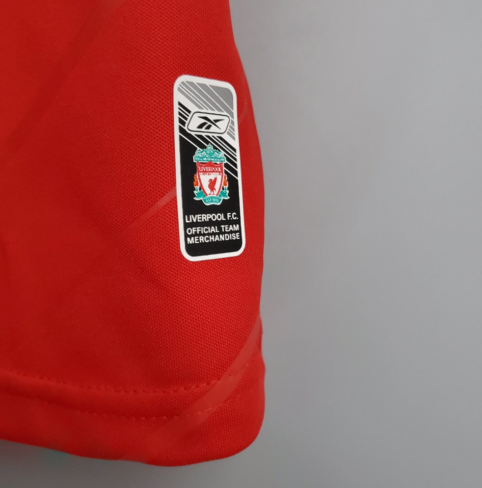 LIVERPOOL 2005 - 2006 HOME JERSEY