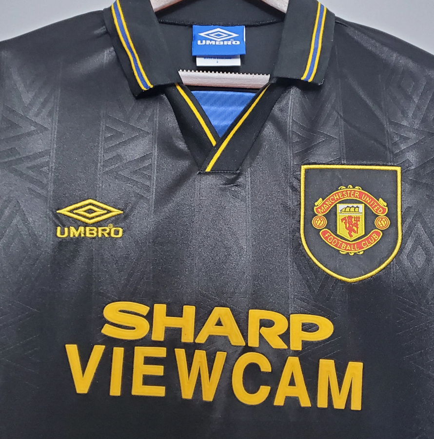 MANCHESTER UNITED 1994 - 1995 AWAY JERSEY